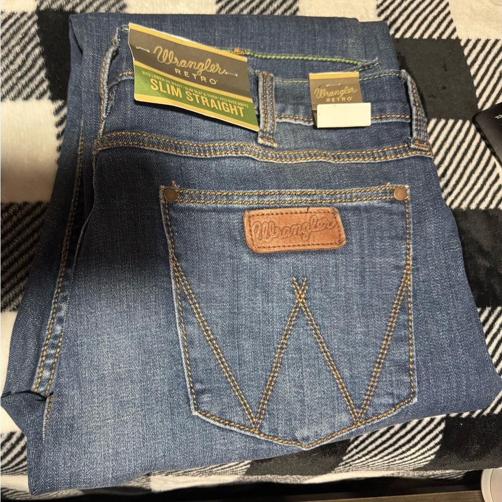 Wrangler Retro Slim Straight Jeans in Blue